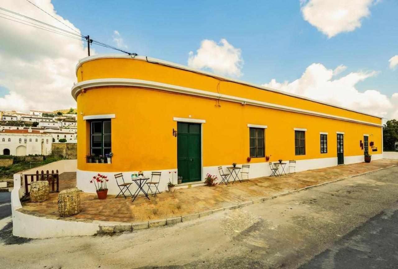Casa Amarela Alojamento Local Мертола Экстерьер фото